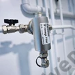 Kép 2/4 - FERNOX TF1 OMEGA fémházas mágneses vízszűrő 22-3/4"-1"-ig