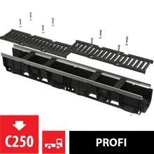 ALCAPLAST AVZ103-R202 Kültéri folyóka 100 mm fém peremmel és öntöttvas ráccsal C250
